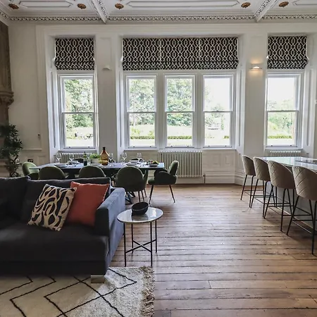 Lägenhet The Wilfred Stone Cross Mansion Ulverston