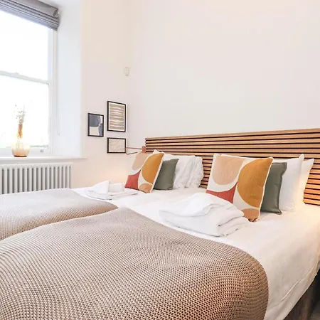 Lägenhet The Wilfred Stone Cross Mansion Ulverston