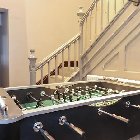 The Wilfred Stone Cross Mansion Lägenhet