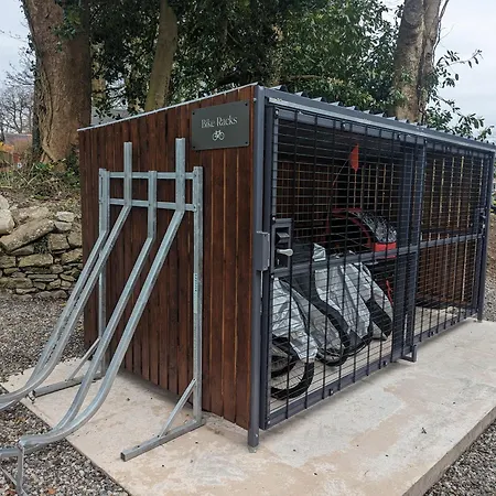 The Wilfred Stone Cross Mansion Apartmán *